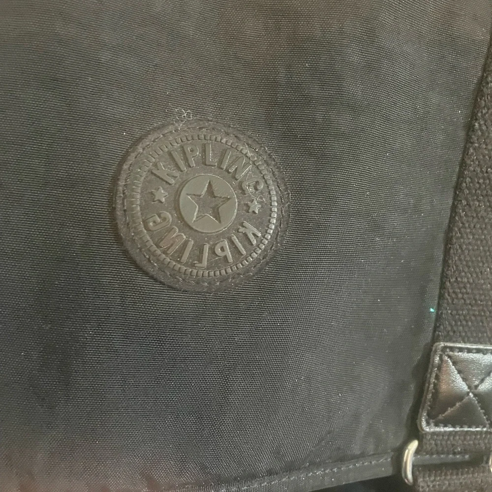 Kipling Black Nylon Messenger Laptop Bag with Monkey Charm - Picture 3 of 5